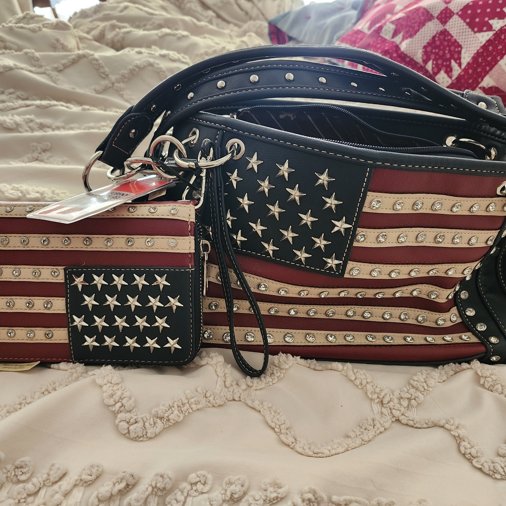 Montana West Black and Red American Flag Satchel